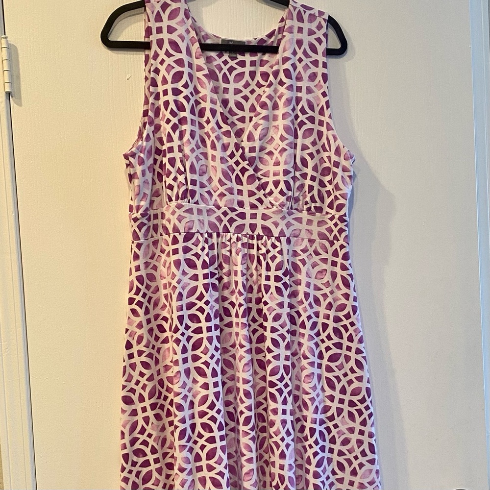 Reposhed-JM Collection purple white sleeveless dress. Size Large